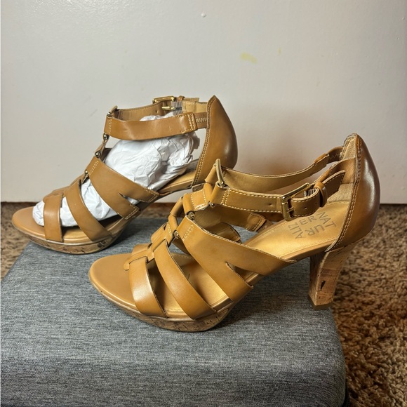 Brown Strappy Heel - Picture 6 of 9